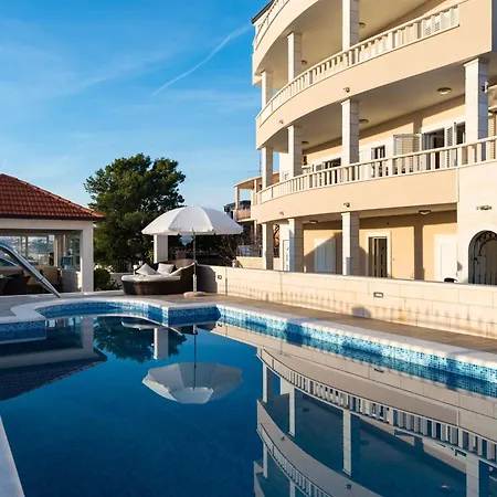 Villa Miljak *