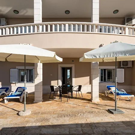Villa Miljak Podstrana